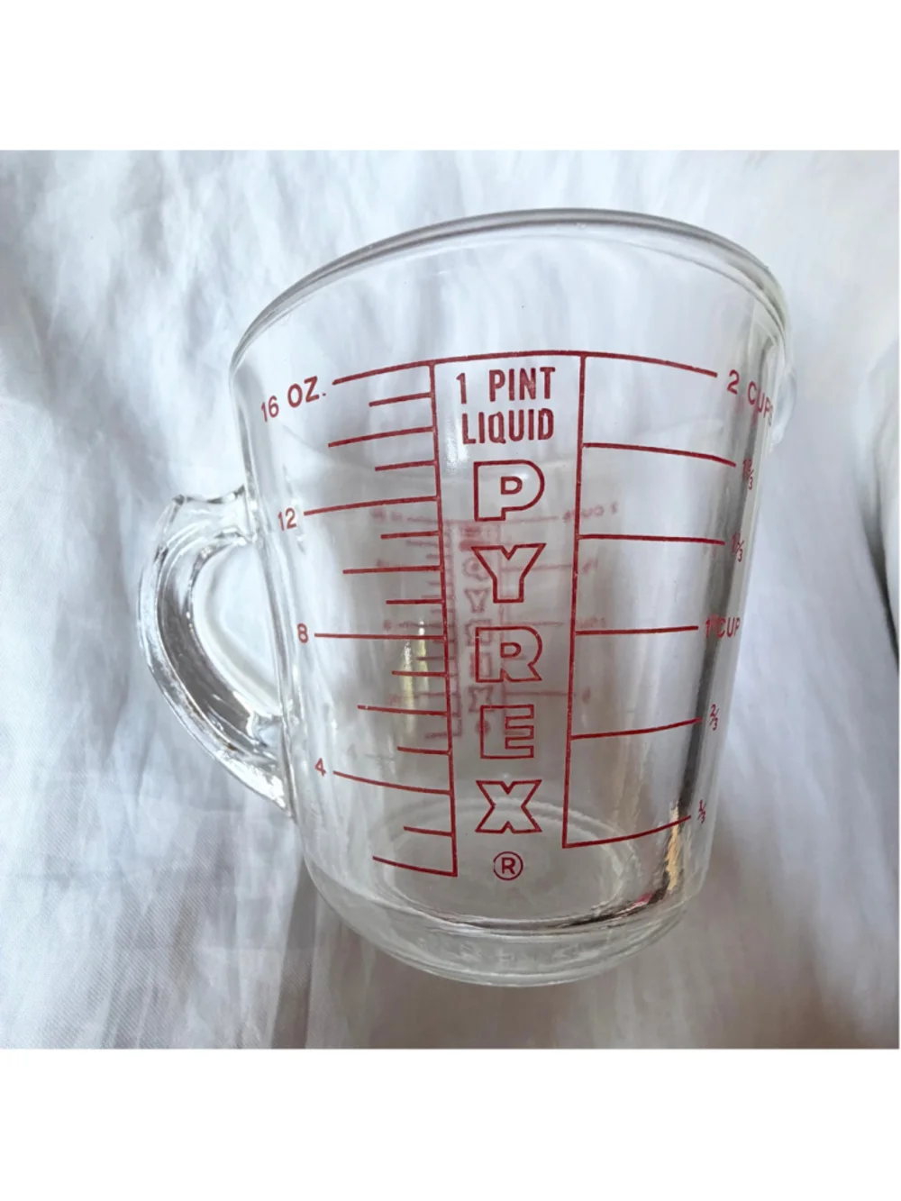 Vintage PYREX 516 Clear Glass Measuring Cup Red Lettering Closed D Handle 2 Cup